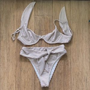 NWOT Abercrombie Bikini Size Small